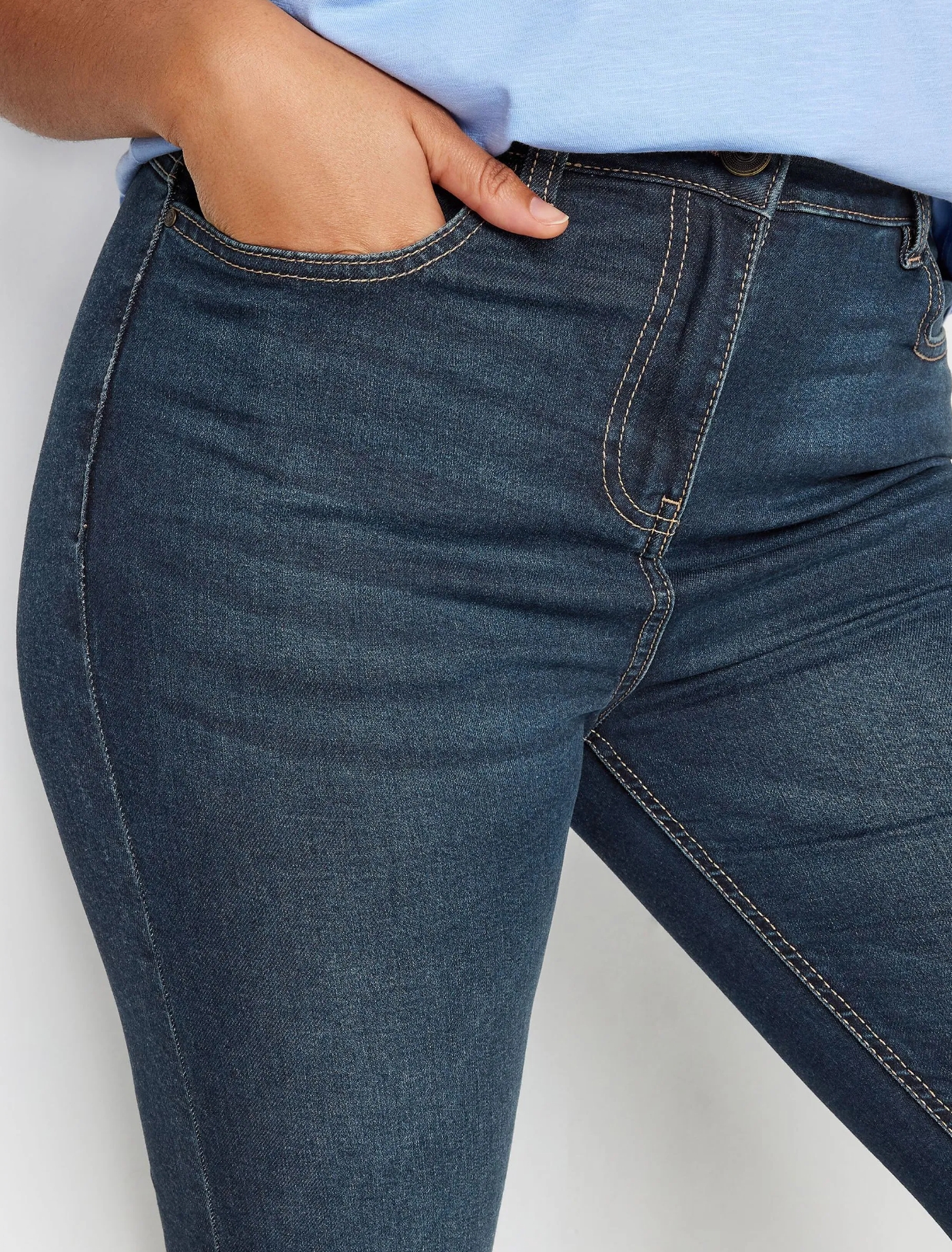 blue-cigarette-jeans